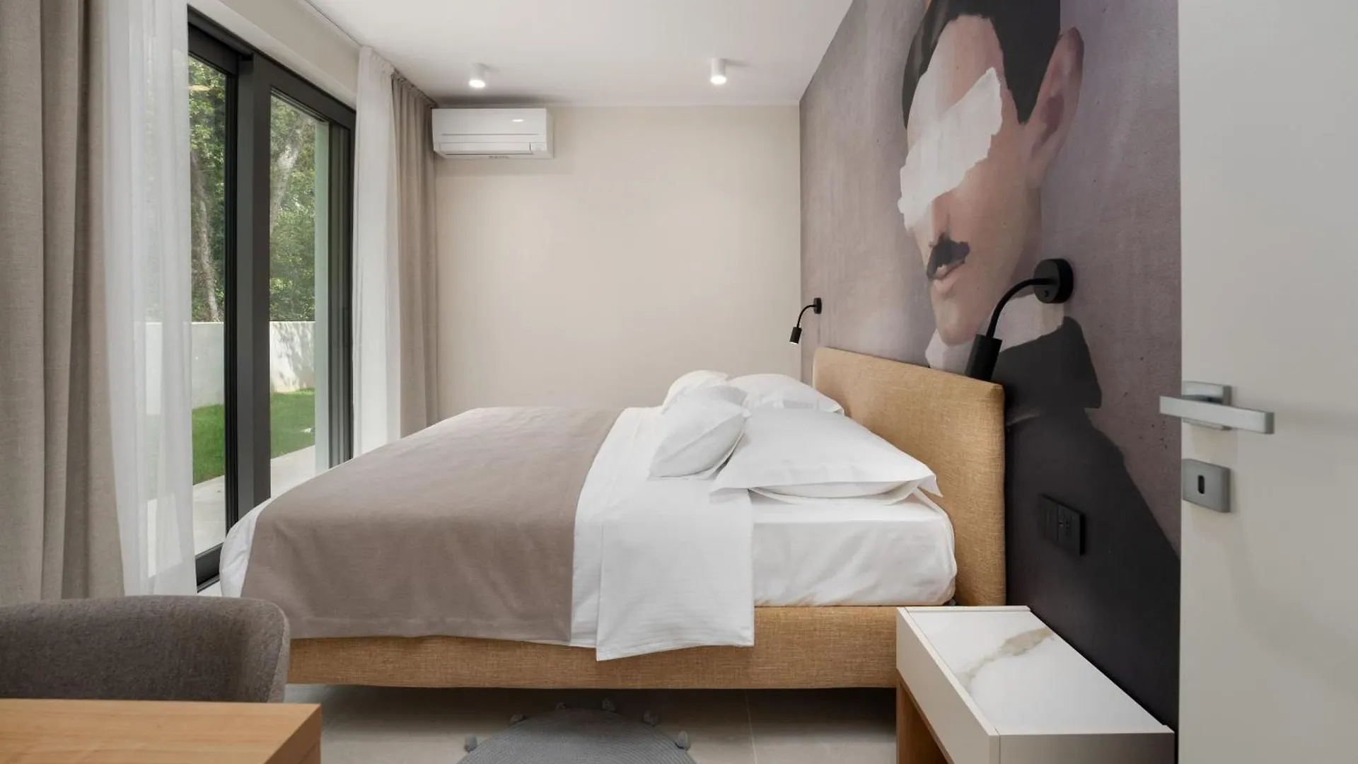 The Q Whisper Apartment Rovinj 0*,