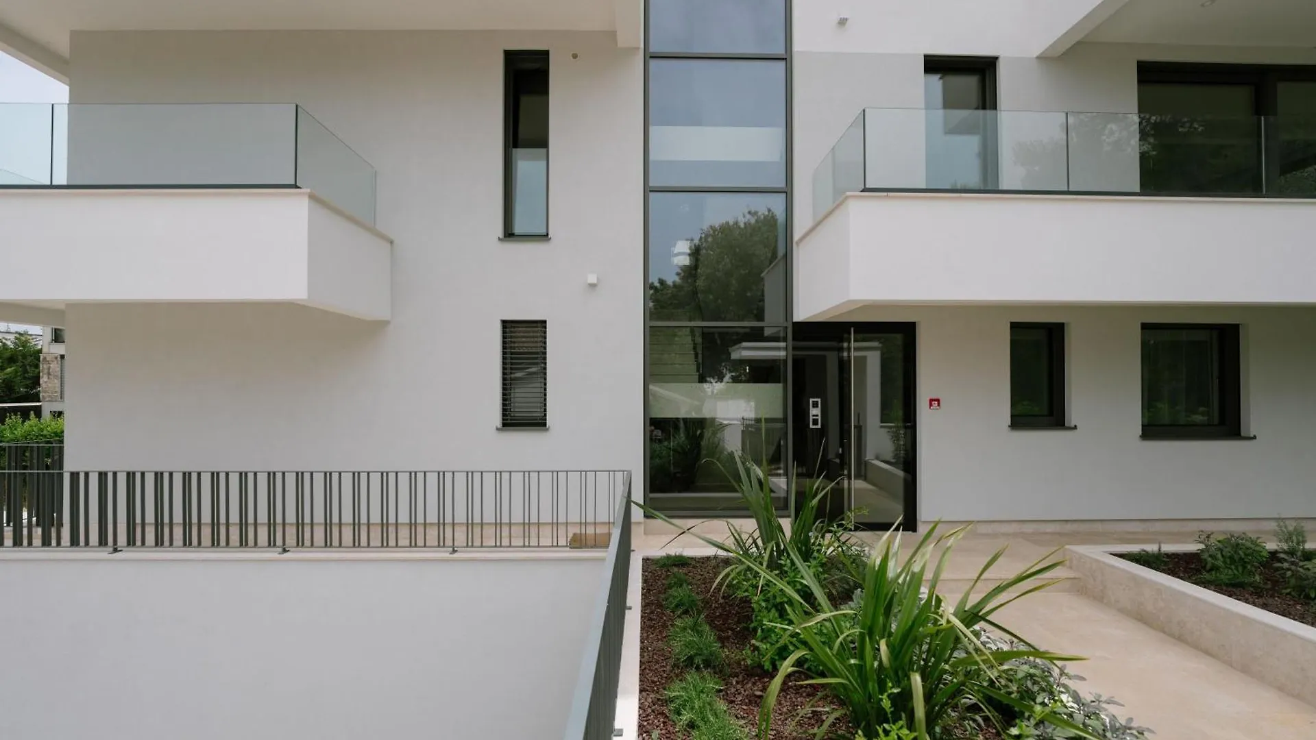 The Q Whisper Apartment Rovinj 0*,